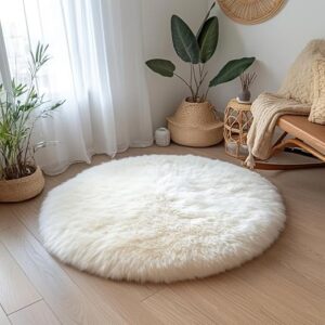 Round sheepskin rug