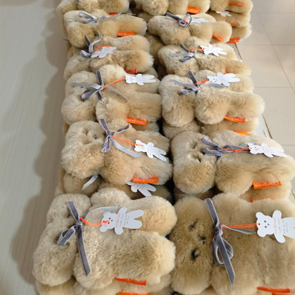 Stuffed Animal 1 Sheepskin & Sheepskin Products & Sheepskin Semi-Finished Goods & Sheepskin Processing Factory