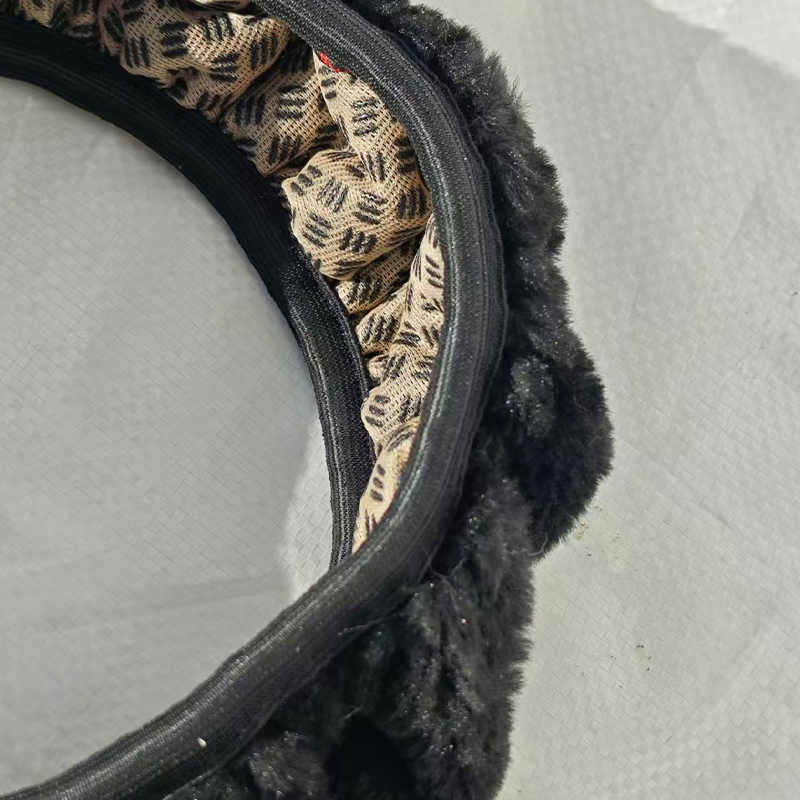Faux fur steering wheel cover 2 Faux fur steering wheel cover - Image 2
