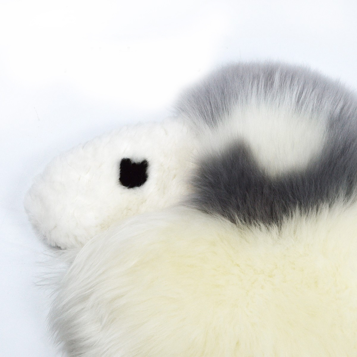 Sheep-shaped sheepskin seat cushion 2 Sheep-shaped sheepskin seat cushion - Image 2