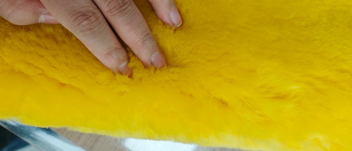How to Differentiate Quality Sheepskin from Low-Quality Alternatives 5 differentiate quality sheepskin high-quality sheepskin